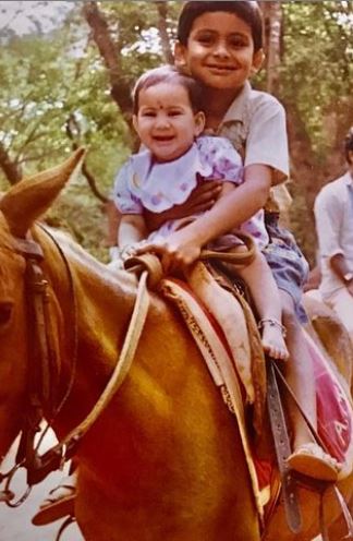 Sanket Bhosale in childhood with his sister