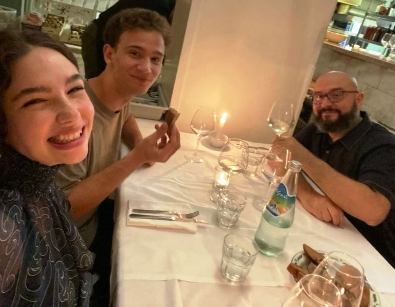 Matilda De Angelis with her father and brother
