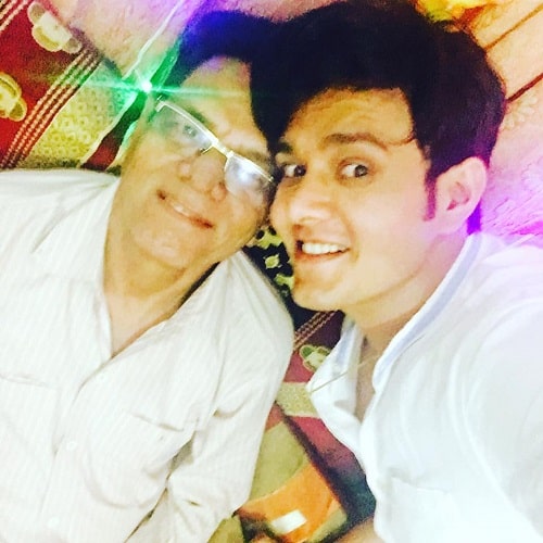 Aniruddh Dave with his father