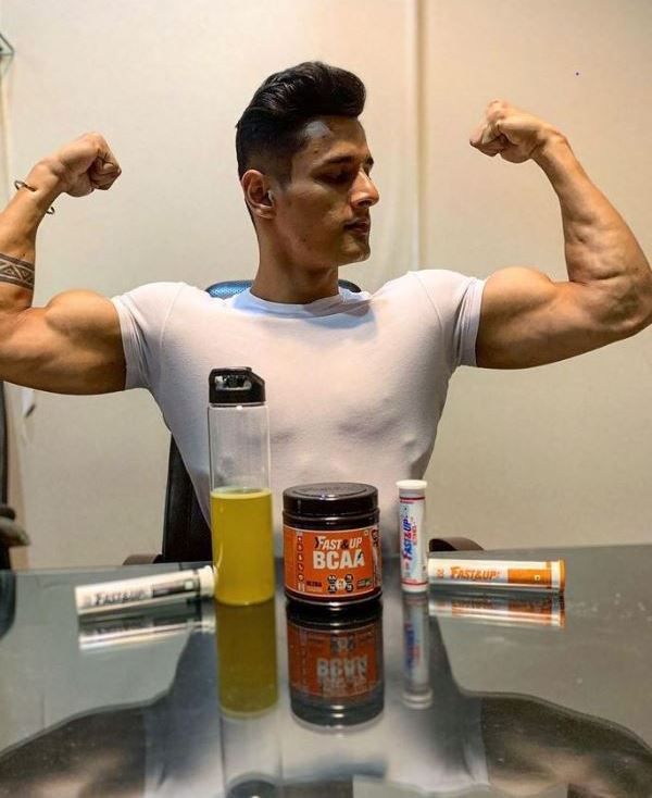 Jay Dudhane promting a fitness brand
