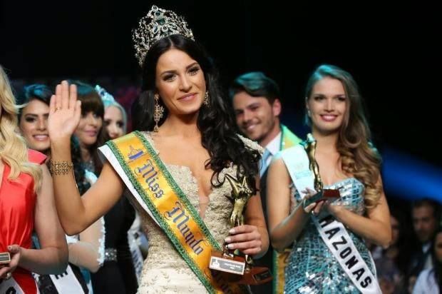 Julia Gama as Miss Brazil Mundo 2014