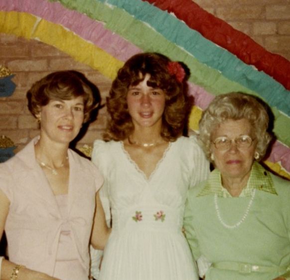 Melinda Gates in her teens with her mother and grandmother
