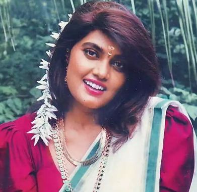 Silk Smitha Wiki, Age, Death, Boyfriend, Husband, Family, Biography ...