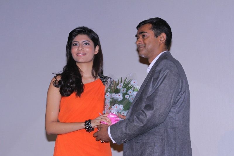 Vanya Mishra welcomed with flowers at an event