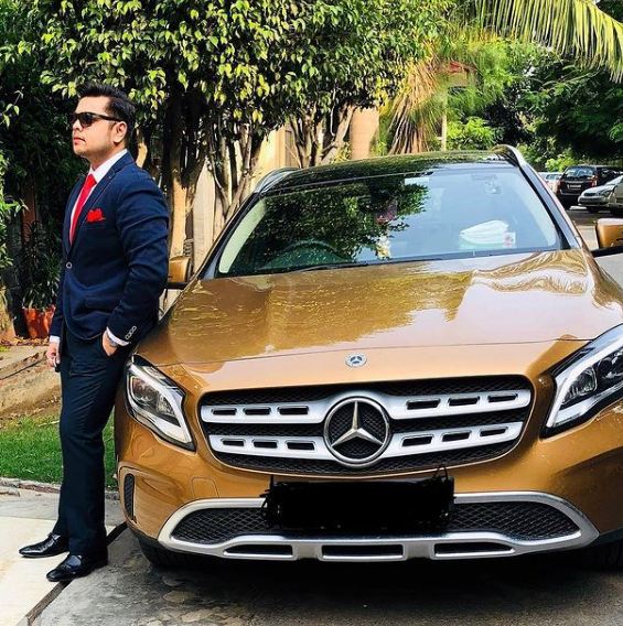 Deepanshu Singh with his car