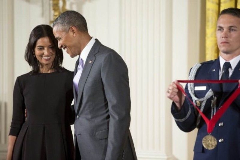 President Barack Obama awards the 2014 National Humanities Medal to author Jhumpa Lahiri of New York during a ceremony in the East Room at the White House in Washington, USA