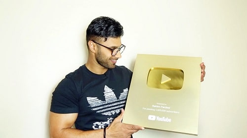 Rahim Pardesi with his YouTube play button