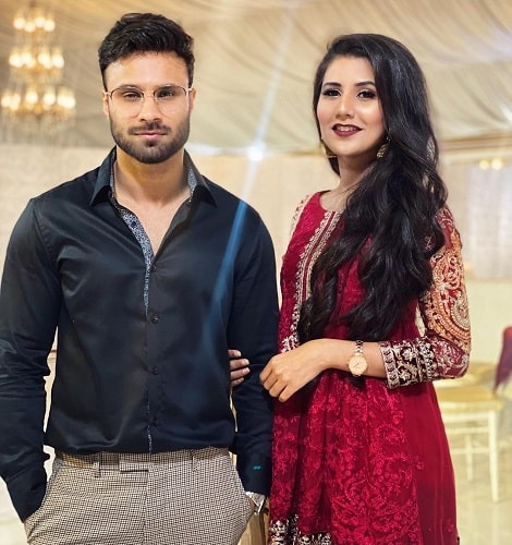 Rahim Pardesi with his sister Hamna