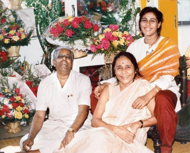 Prateik Babbar's mother and grandparents