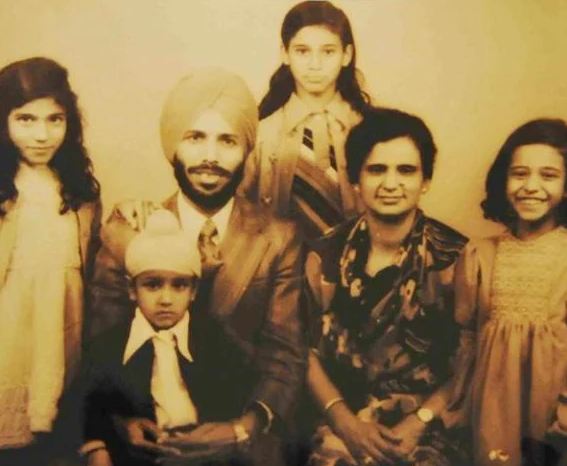Sonia Sanwalka in childhood with her family