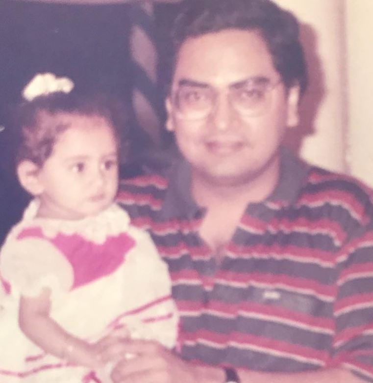 Vedika Bhandari in childhood with her father