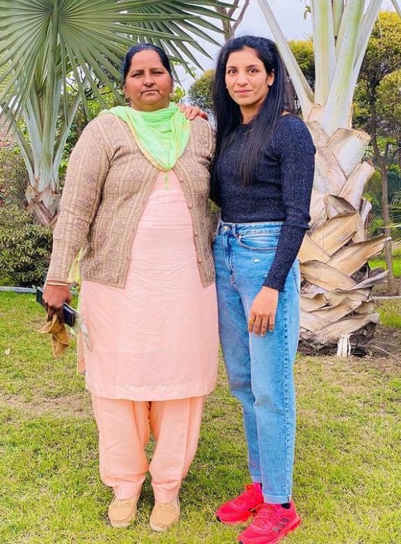 Simranjit Kaur with her mother