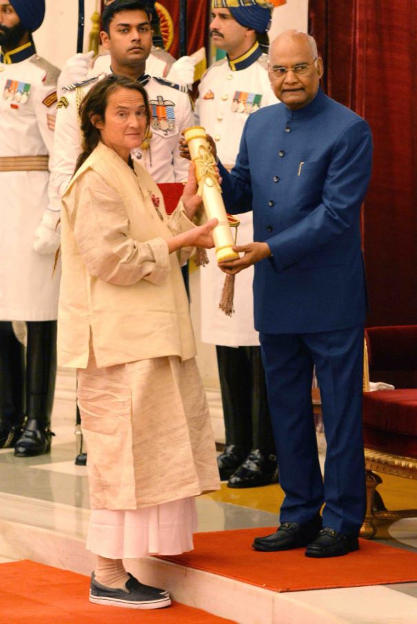 Friederike Irina Bruning while receiving Padma Shri from President Ram Nath Kovind in 2019