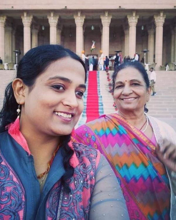 Kriti Bharti with her mother