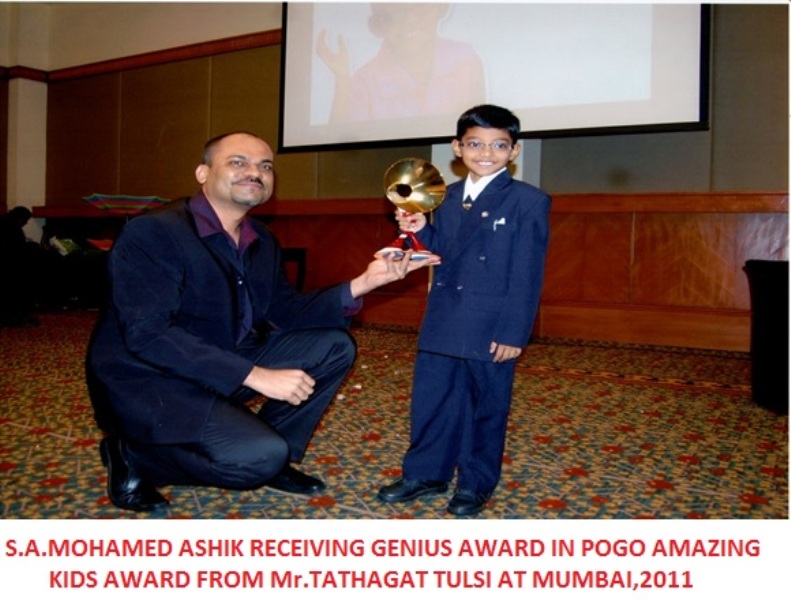 S A Mohamed Ashik while receiving the genius award in POGO amazing kids in 2011