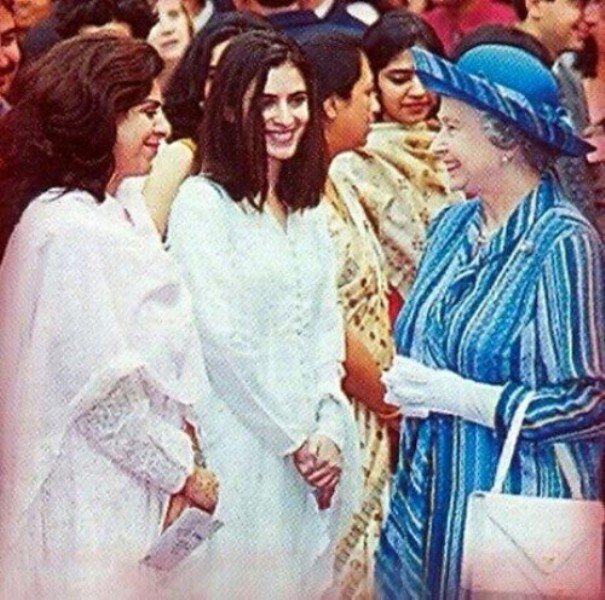 Sonia Singh while meeting Queen Elizabeth
