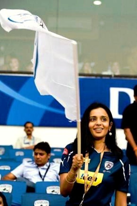 Gayatri Reddy cheering for Deccan Chargers in the IPL