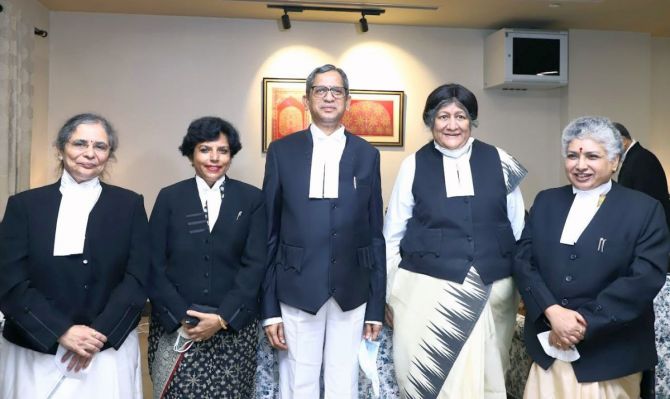 Justice Bela M Trivedi, Justice Hima Kohli, CJI NV Ramana, Justice Indira Banerjee and Justice BV Nagarathna during the swearing-in ceremony of nine SC judges in New Delhi