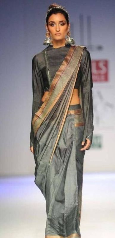 Kanishtha walking ramp for Wills India fashion week