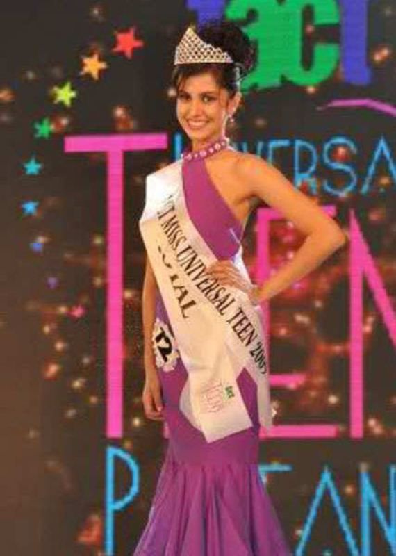 Koyal Rana as Miss Universe India 2009