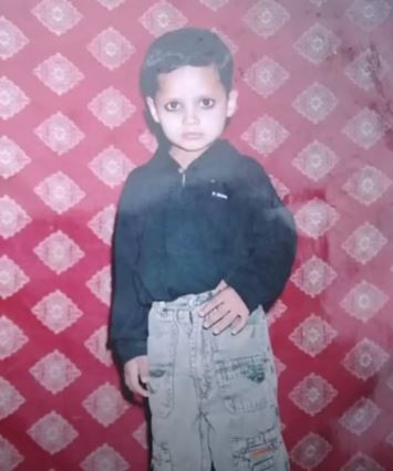 Manish Narwal as a kid