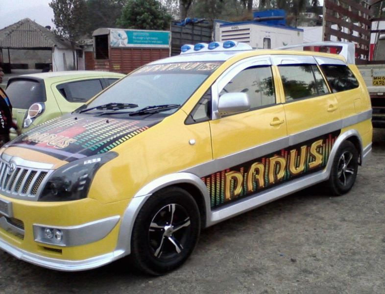 Santosh Chaudhary's (Dadus) modified car