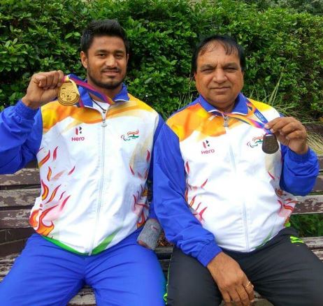 Sundar Singh Gurjar with his coach Mahavir Prasad Saini