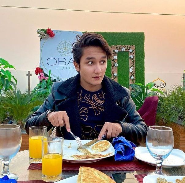Zuhab Khan enjoying his breakfast
