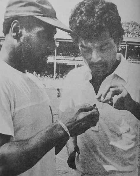 Dilip Vengsarkar with the legendary Vivian Richards before the 1989 test match between India and West Indies