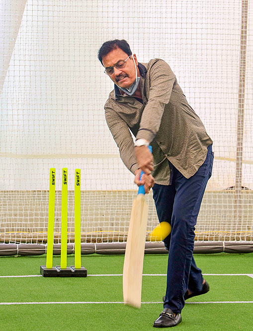 Former cricketer Dilip Vengshankar during inauguration of a world-class indoor turf Virtual bowling machine for cricketer payers, at Yeoor Hill in Thane