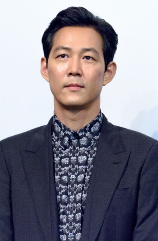 Ли джон джэ. Lee Jung Jae. Ли Джон-Джэ в молодости. Jung Jae Lee в молодости. Jung Jae Lee 2021.