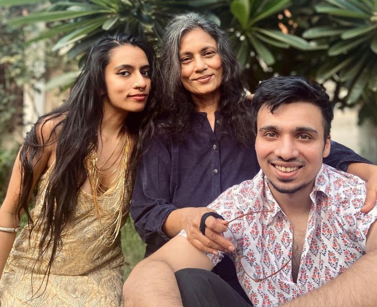 Shilo Shiv Suleman with her brother and mother