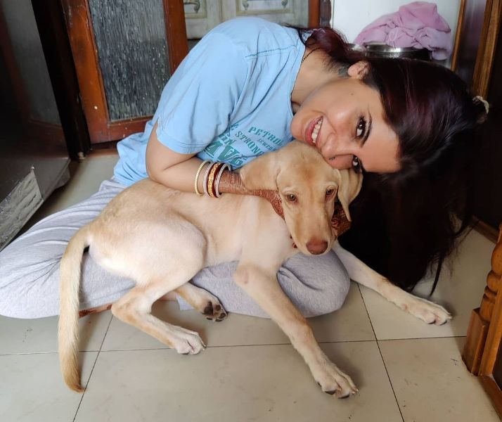 Shwetambari Soni with her pet dog Rudy