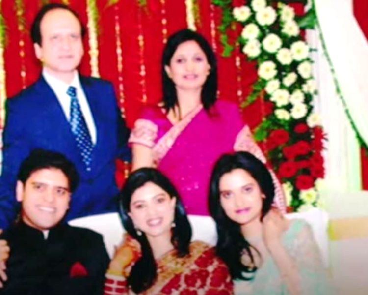 Usha Sangwan with her husband, children, and daughter-in-law
