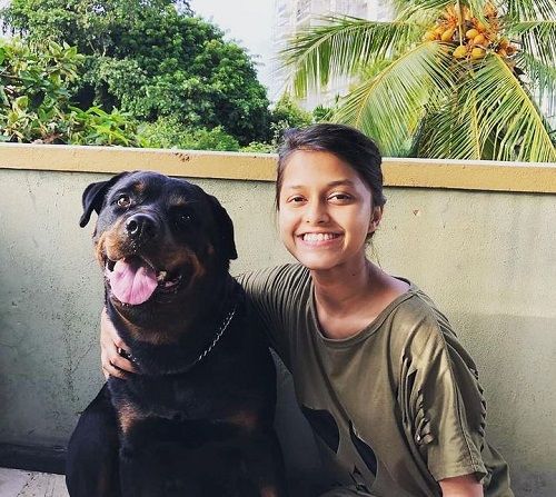 Yohani and her pet dog