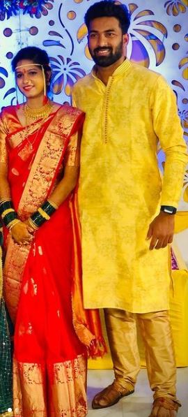 Akshay Karnewar with his wife