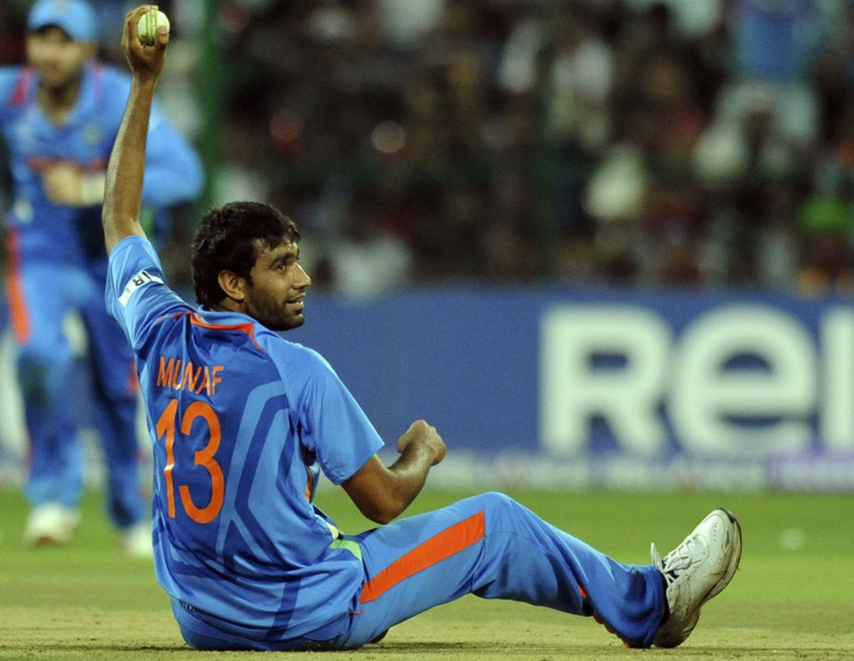 Munaf Patel during a match between India and England on 27 February 2011