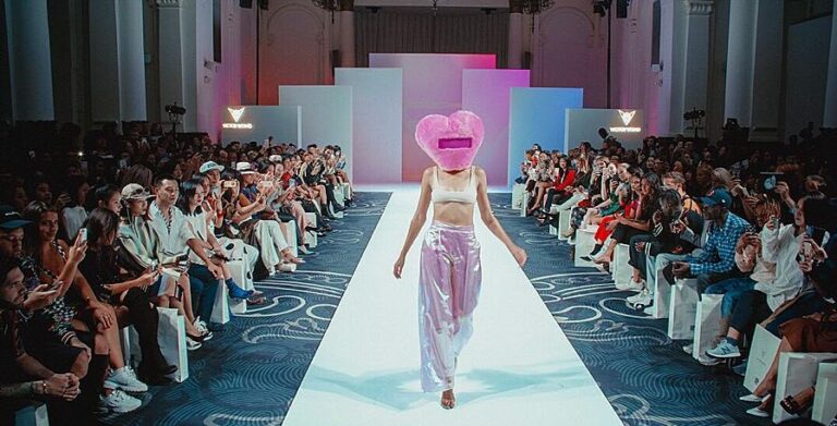 Olivia Morris' walking the ramp for the London Fashion Week