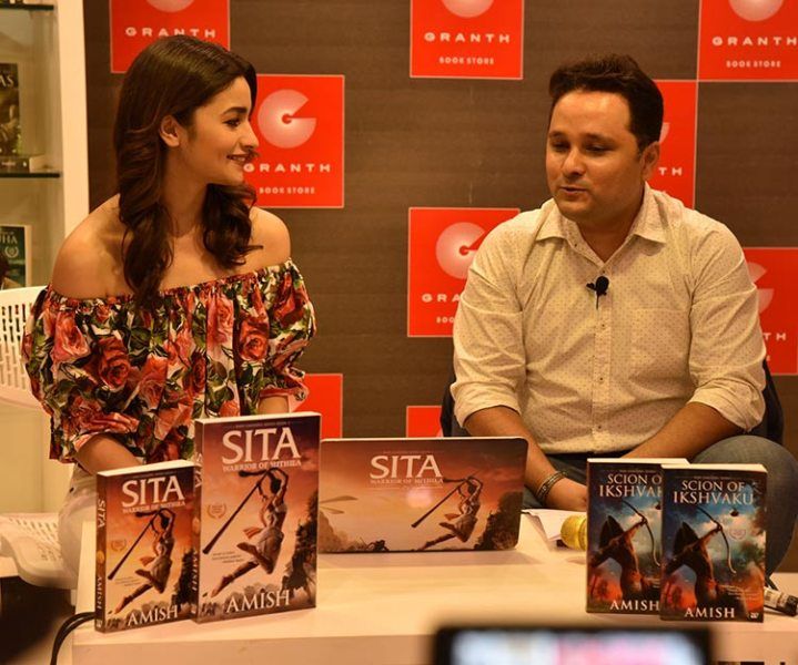 Amish Tripathi with Aalia Bhatt on the launch of the trailor of his book