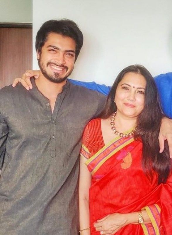 Deepa with her son Prateek
