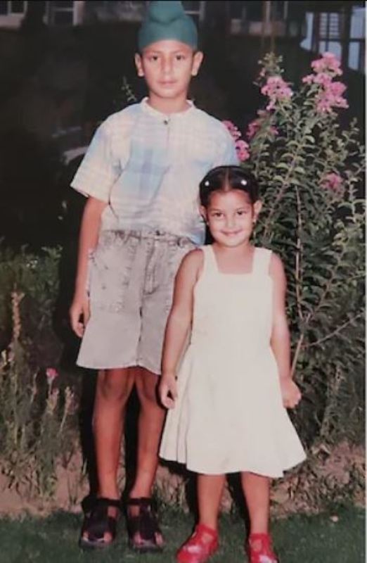 Harnaaz Sandhu's childhood picture with her brother