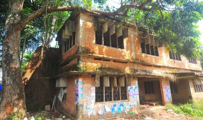 Sukumara Kurup's under constructed house near Alappuzha