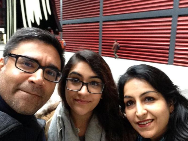 Vikram Misri with his wife and one of his children (a daughter)(middle)