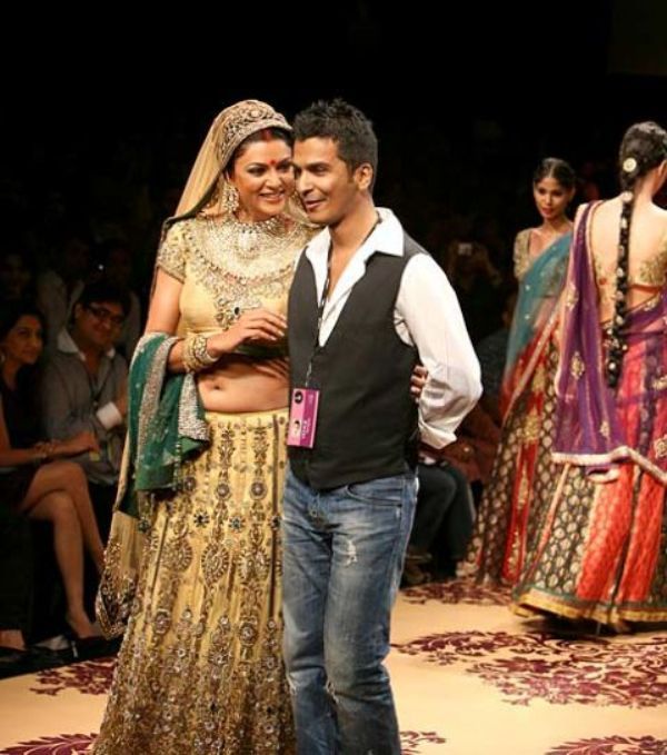 Vikram with actress Sushmita Sen