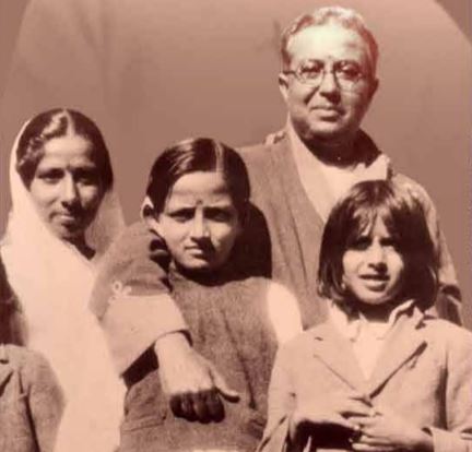 A childhood picture Vikram Sarabhai with his parents and sister Gira Sarabhai