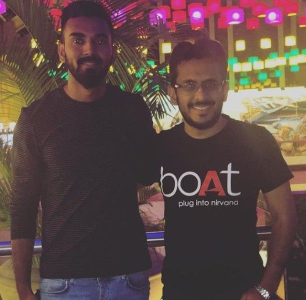 Aman with cricketer KL Rahul