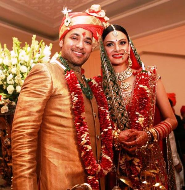 Anupam Mittal and Aanchal Kumar's wedding day picture