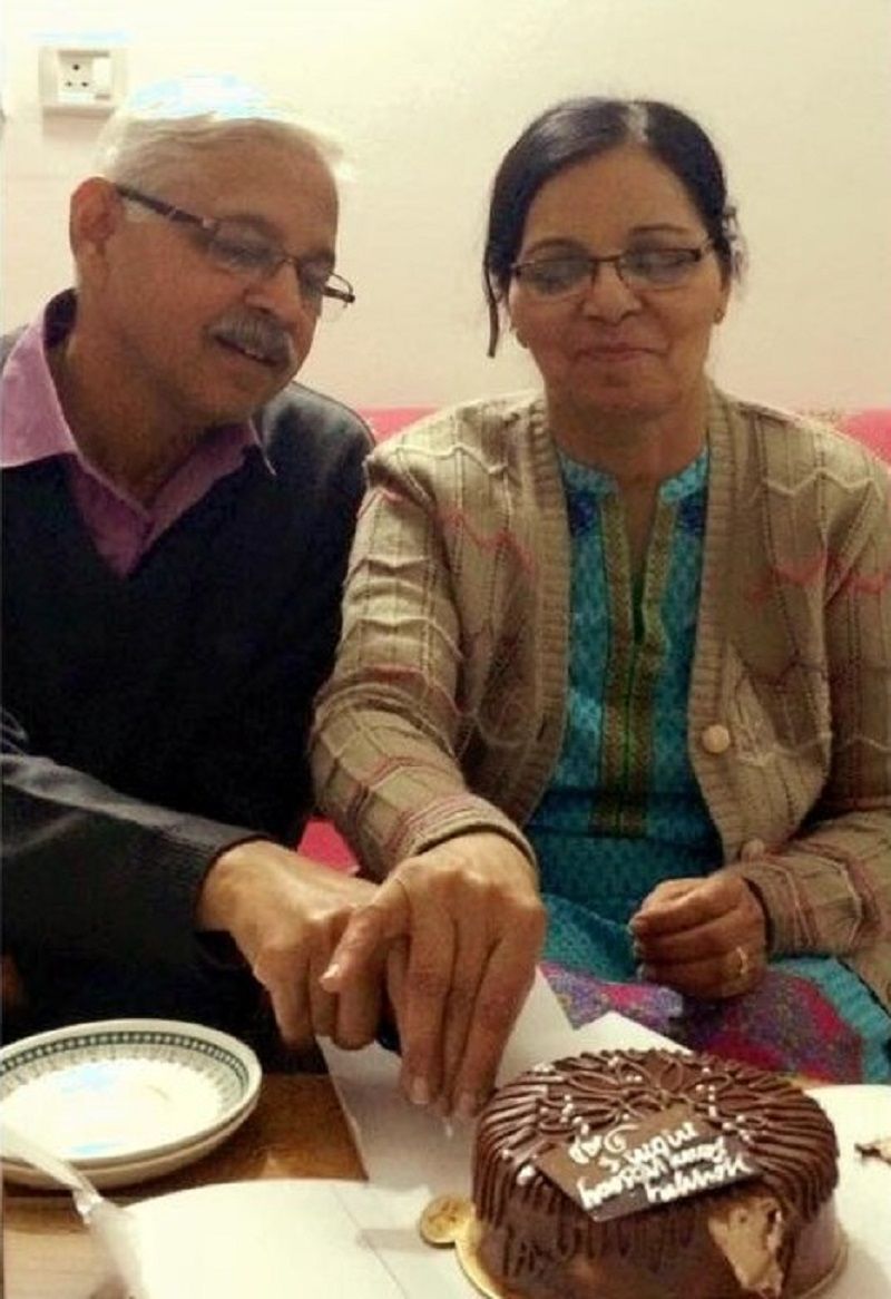 Mansi Srivastava's parents