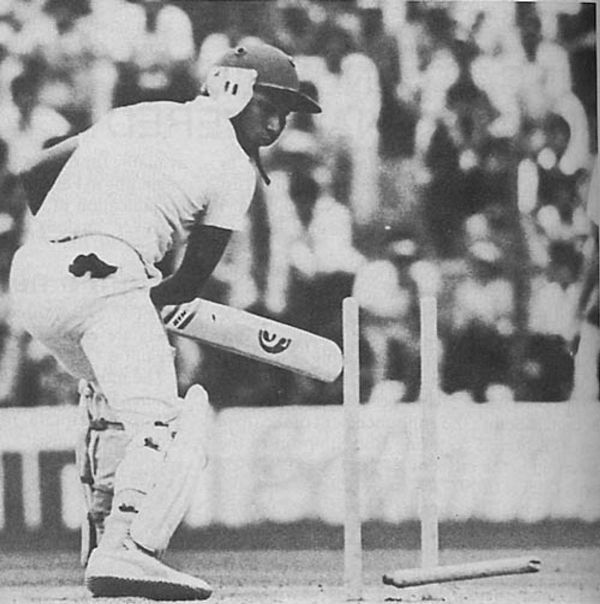 Mohinder Amarnath getting bowled by Mudassar Nazar in 1983