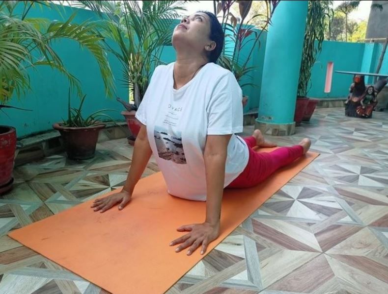 Priyanka Maurya practising yoga